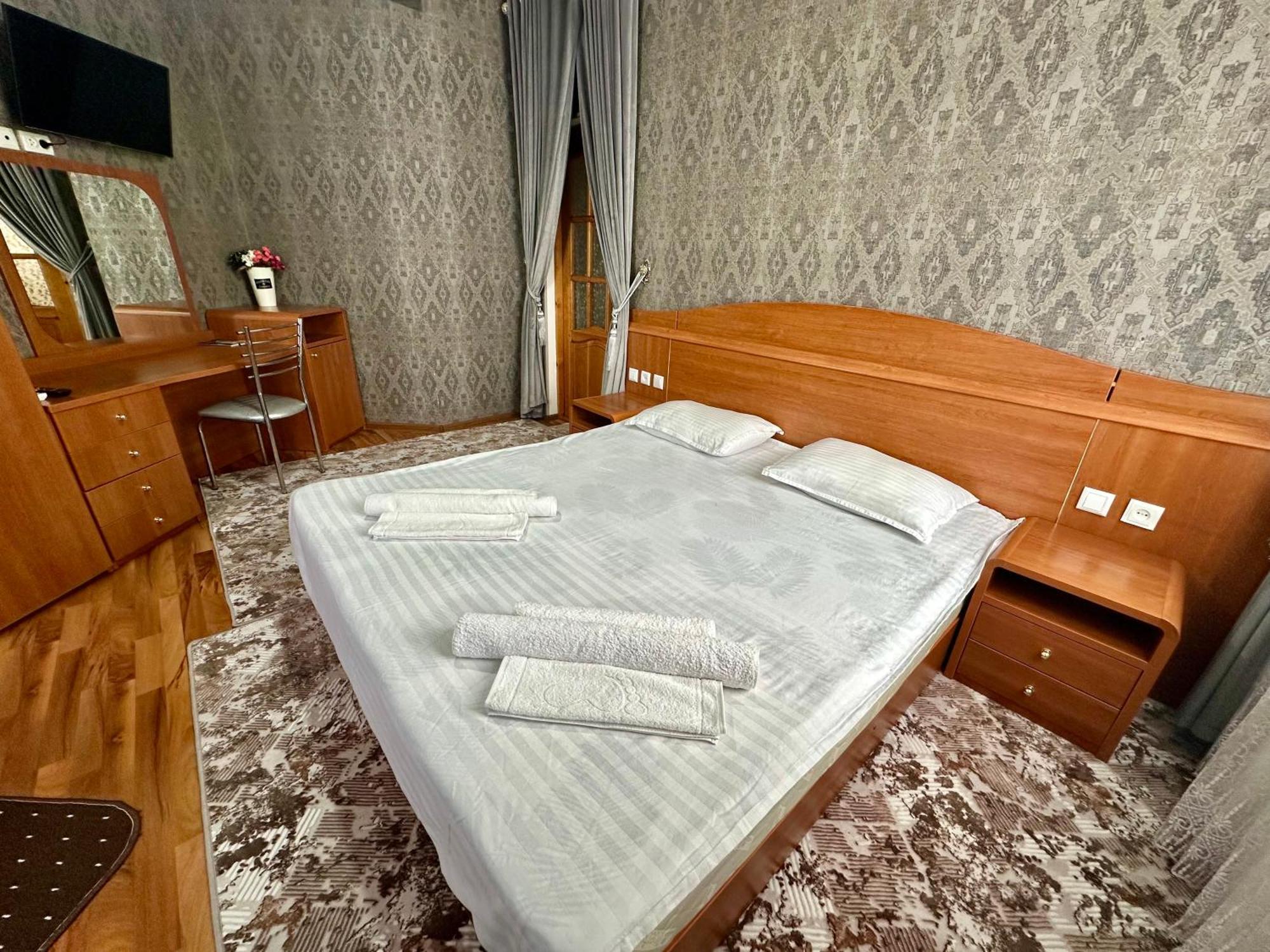 Comfort Inn Samarkand Exterior photo